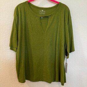 NWT Velvet by Graham and Spencer June Moss Keyhole Top